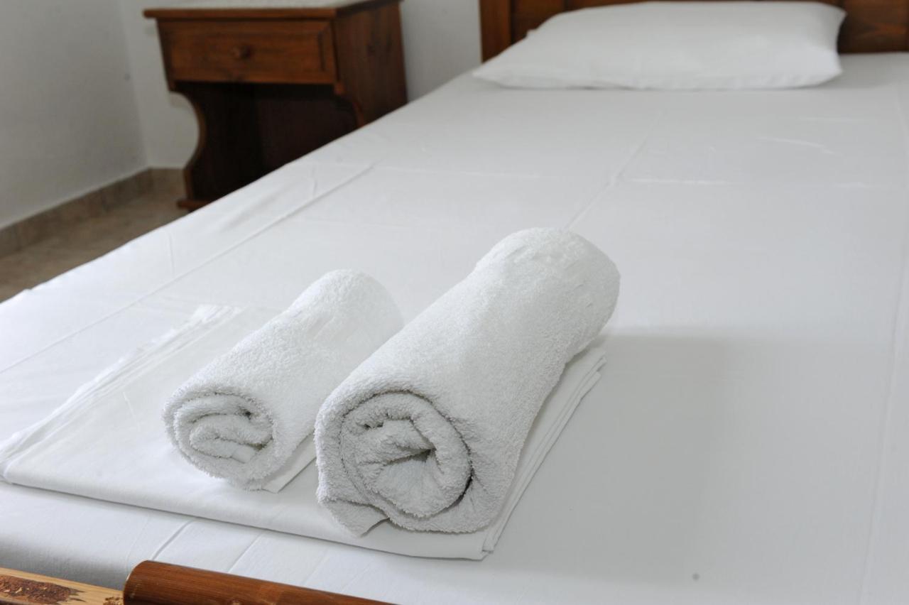 Morfeas Hotel Трипити Экстерьер фото